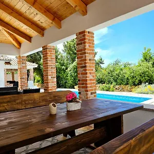 Ferienhaus Homes Sintija, Kampor